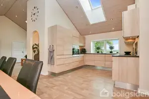 Villa på Præstevejen 16, 7323 Give
