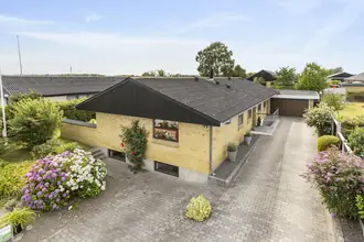 Villa på Gråmejsevej 93, 8800 Viborg