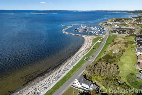 Villa på Fjordvej 10, 9640 Farsø