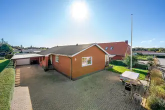 Villa på Lærkevej 6, 6880 Tarm