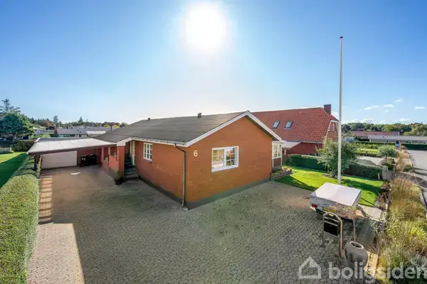 Villa på Lærkevej 6, 6880 Tarm