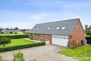 Villa på Lundholmvej 23, 9800 Hjørring