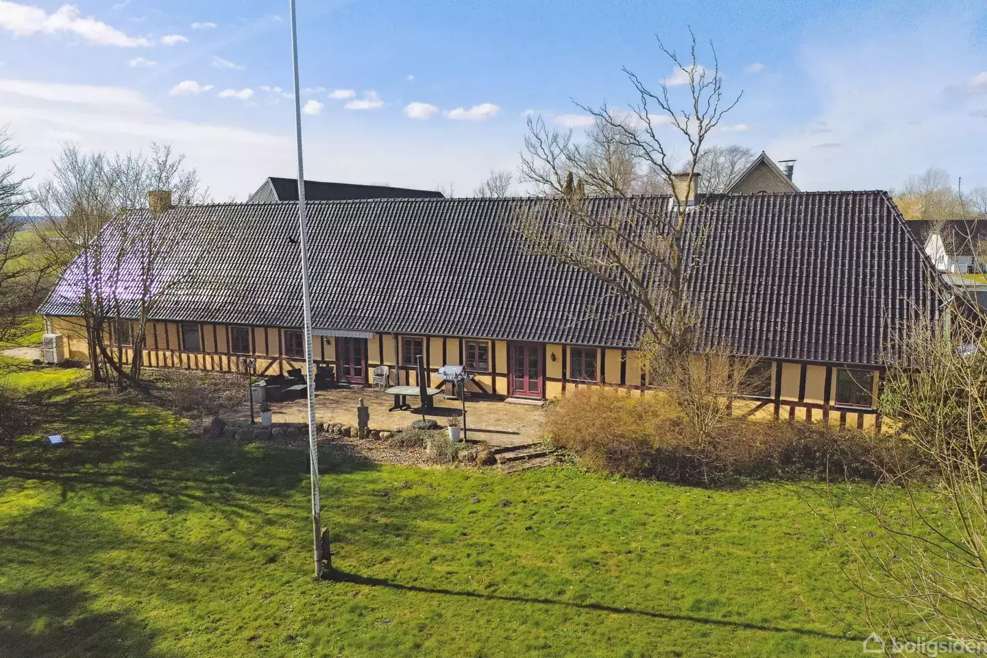 Landejendom på Skovs-Højrup-Vej 42, 5270 Odense N