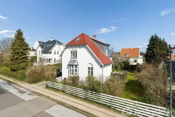Villa på Forårsvej 4, 2920 Charlottenlund