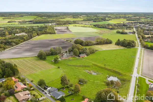 Landejendom på Nybogårdvej 1, 7480 Vildbjerg