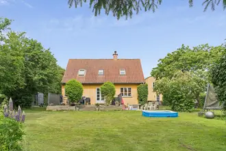 Landejendom på Skovsbovej 235, Skovsbo, 5700