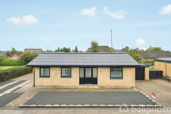 Villa på Vinkelager 4, 8300 Odder