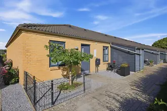 Rækkehus på Sønderholmvej 87, Bering, 8361 Hasselager