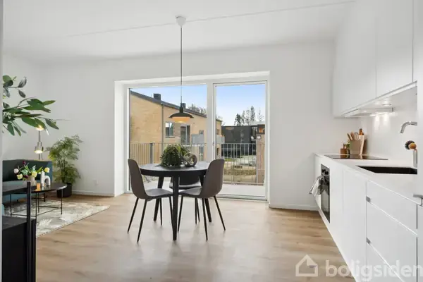 Ejerlejlighed på Midgårdsvej 32, st. th., 5200 Odense V