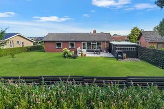 Villa på Østermarksvej 17, Klokkerholm, 9320 Hjallerup