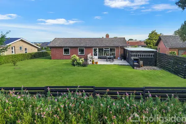 Villa på Østermarksvej 17, 9320 Hjallerup