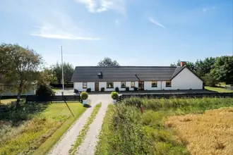 Landejendom på Thyvej 33, Arentsminde, 9460 Brovst