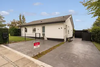 Villa på Karensmindevej 8, Vester Nebel, 6040 Egtved