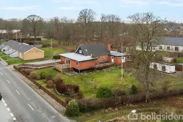 Villa på Lykkesholmvej 7, 8444 Balle