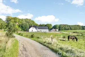 Landejendom på Skovlykkevej 6, 8660 Skanderborg