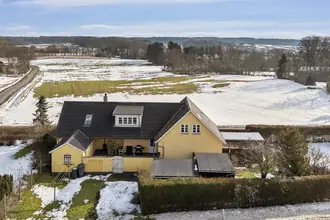 Villa på Sigtemøllevejen 32, Aakirkeby, 3720 Aakirkeby