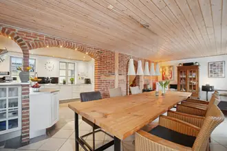 Villa på Sigtemøllevejen 32, Aakirkeby, 3720 Aakirkeby
