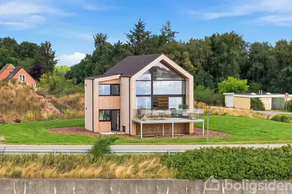 Villa på Sundsørevej 6, 2., 7870 Roslev