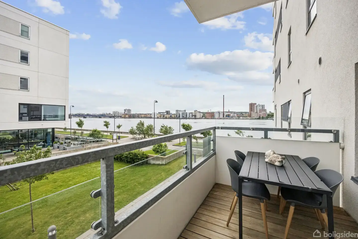 Skøn lejlighed ved havnefronten - View 2