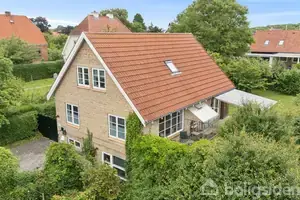 Villa på Kastanievej 24, 8260 Viby J