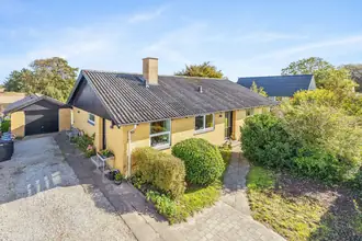 Villa på Luneborgvej 110, 9382 Tylstrup