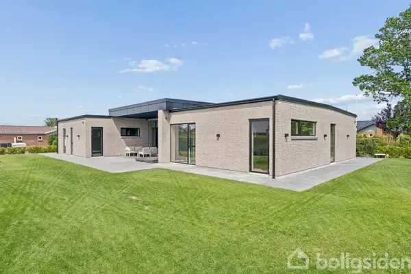 Villa på August Ennas Kvarter 7, 9700 Brønderslev