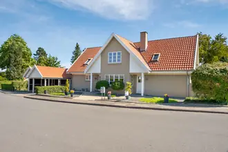Villa på Dunbirkevej 9, Bellinge, 5250 Odense SV