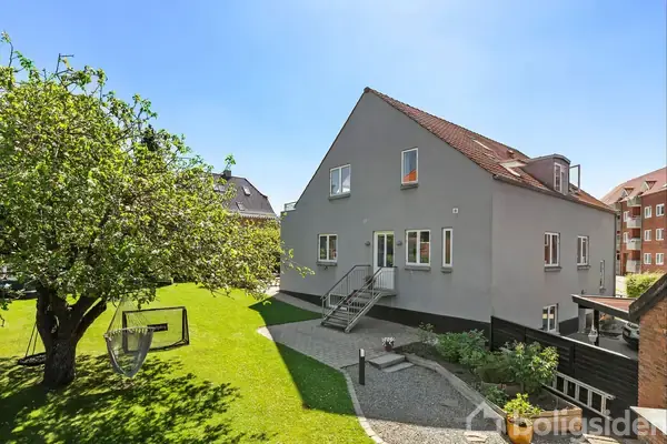 Villa på Fredensvej 1, 8260 Viby J