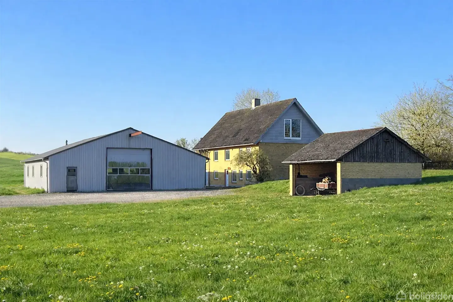 Bolig med masser af plads, stor hal og mange anvendelsesmuligheder - Visning 3