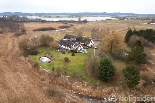 Landejendom på Kongemarksvej 53, 4000 Roskilde