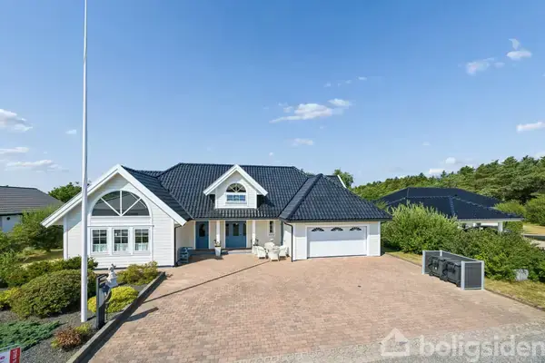 Villa på J Weinkouffsvej 4, 9850 Hirtshals