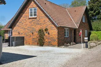 Landejendom på Grambovej 50, Nårup, 5690 Tommerup