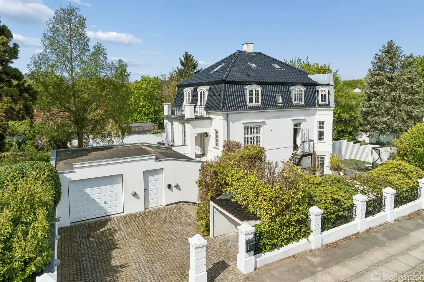 Villa på Slotsalleen 6B, 2930 Klampenborg