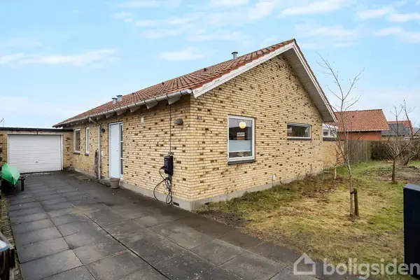 Villa på Syrenvej 16, 8600 Silkeborg