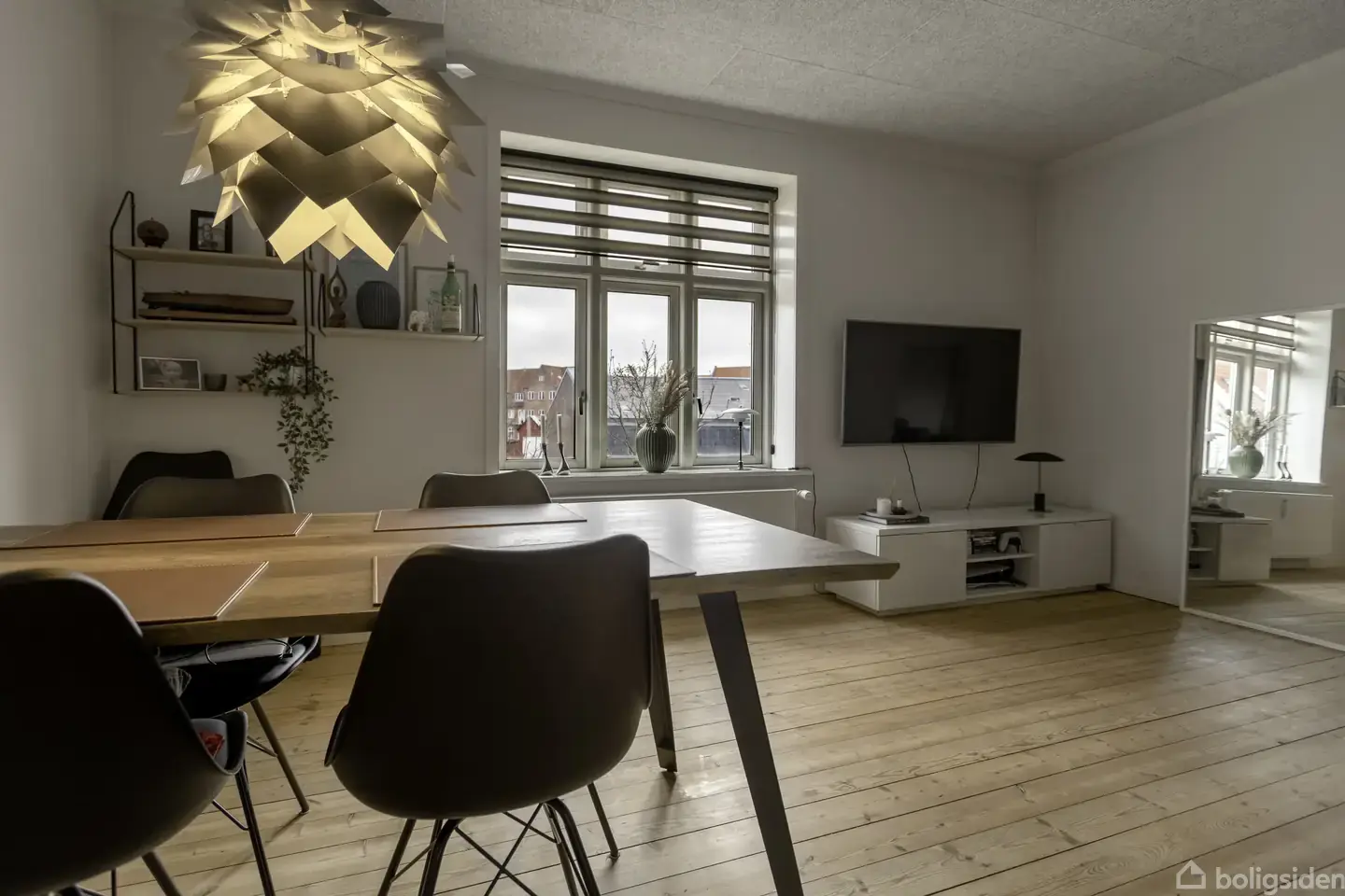 68 m² lys lejlighed med højt til loftet - Visning 2