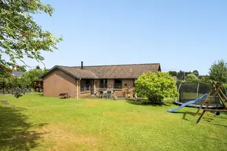 Villa på Tjørnevej 7, Salten, 8653 Them