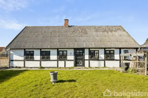 Villa på Strøby Bygade 53, 4671 Strøby