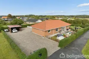 Villa på Præstegårdsvej 11, 9240 Nibe