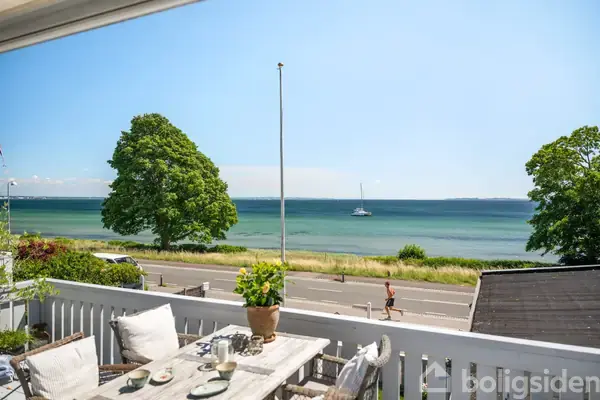 Villa på Strandvejen 224A, 3070 Snekkersten