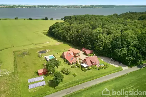 Landejendom på Boller Slotsvej 28, 8700 Horsens