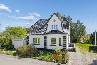 Villa på Lundby Hovedgade 148, 4750 Lundby