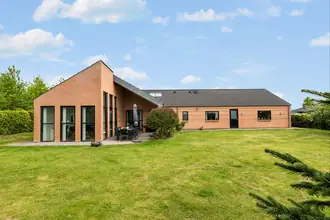 Villa på Ravskærvej 7, Søften, 8382 Hinnerup