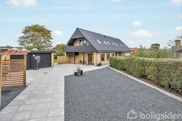 Villa på Mosbæksalle 13, 9530 Støvring