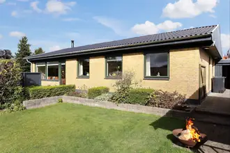 Villa på Fuglebakken 28, Assentoft, 8960 Randers SØ