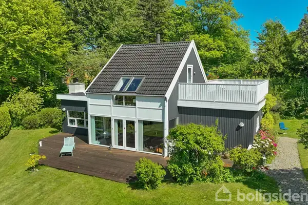 Villa på Munkerup Strandvej 72, 3120 Dronningmølle