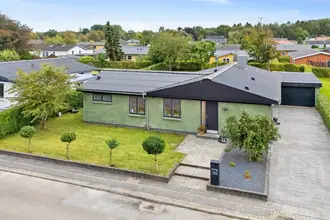 Villa på Lyngkrogen 30, Mejdal, 7500 Holstebro