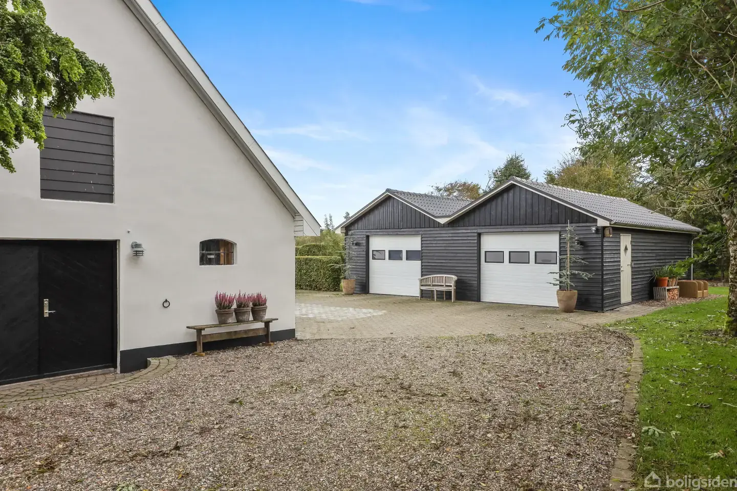 Rummelig og velholdt villa i landlige omgivelser - Visning 3