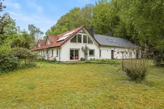 Landejendom på Dorfvej 56, Jordbroen, 9330 Dronninglund