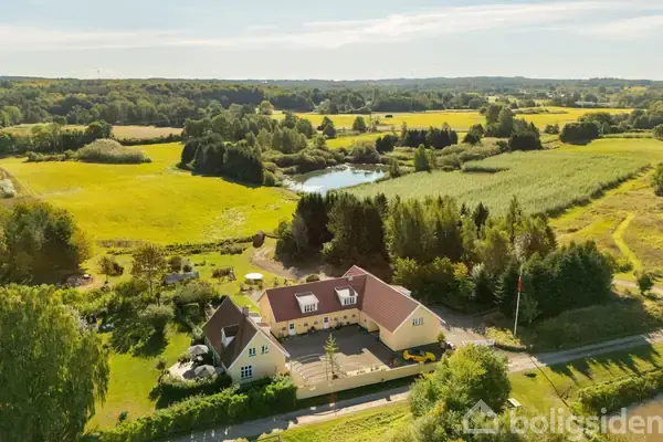 Landejendom på Vibensholmsvej 7, 2980 Kokkedal