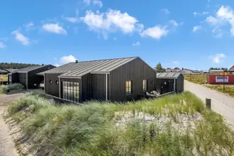 Villa på Marehalmen 4, 9480 Løkken